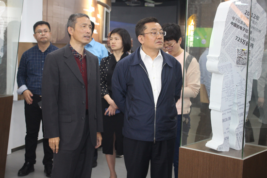 环境；げ糠⒄怪行娜斡轮魅蔚餮谢葜菹钅